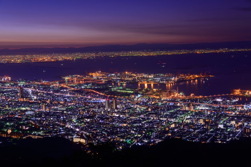 Kobe seen from Mount Rokko, the view that inspired the goal keeper version of the new uniform.