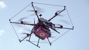 The Sora Raku “Tenku” drone used in the trial is controlled via NTT DOCOMO's LTE network. This was the first deployment of LTE drone control in a delivery trial.