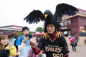 With his resplendent headpiece and steely gaze, Kurowashi-san has quickly become a fan favourite at Kobo Stadium.