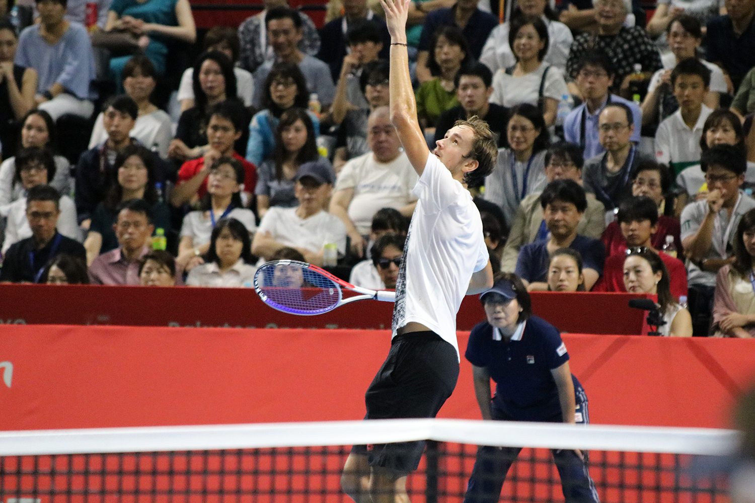 Daniil Medvedev Serving