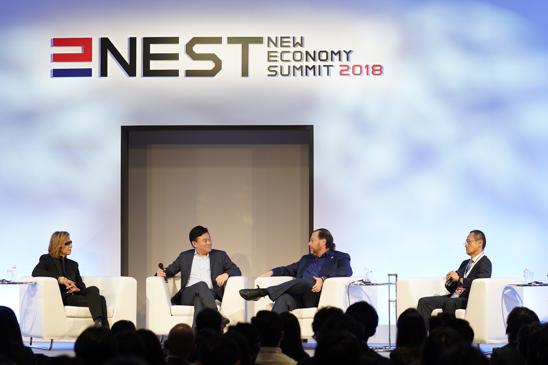A panel discussion between Hiroshi Mikitani, Marc Benioff, Nobel Laureate Dr. Shinya Yamanaka and iconic Japanese rockstar, Yoshiki, headlined NEST 2018.