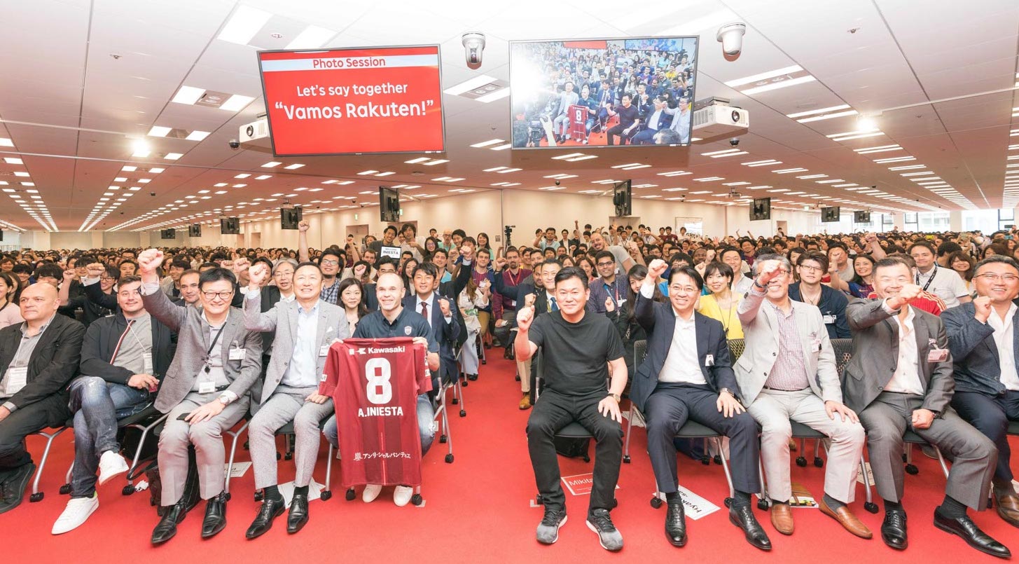 Iniesta in Tokyo: Rakuten HQ, baseball and a surprise visit with a manga icon
