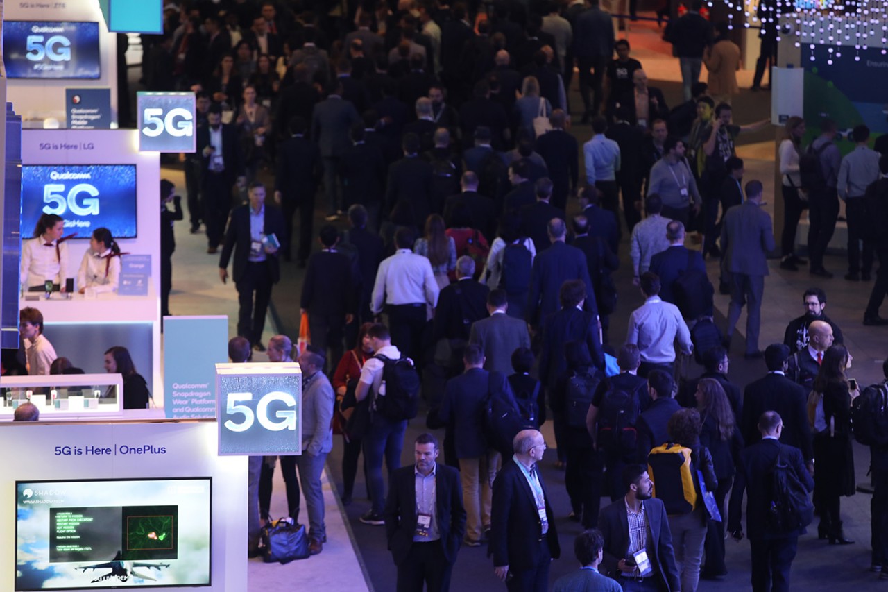 MWC19 buzzes with 5G, fun & folding phones