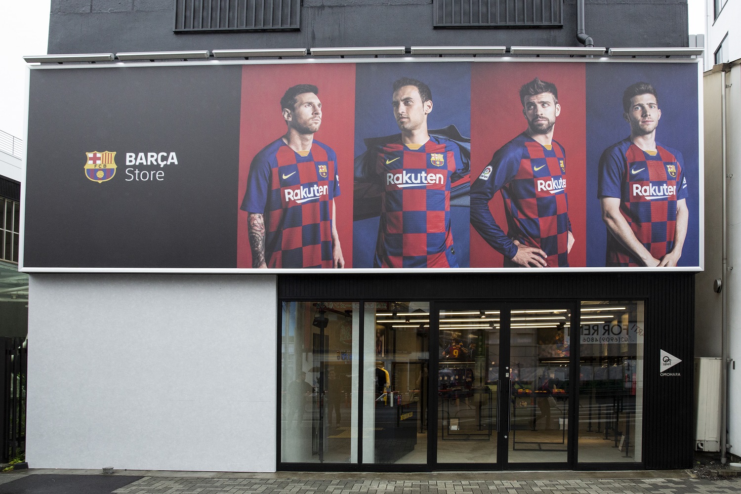 「Rakuten CUP」開催記念、「FCバルセロナ」期間限定ストアが原宿と神戸に出現!