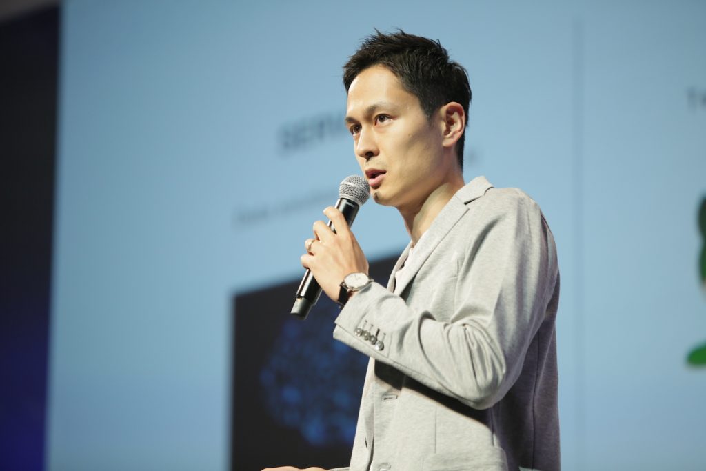 Seigo Hara, a former physician who is currently CEO of healthcare startup MICIN, told attendees that AI techniques such as machine learning can also be harnessed to help doctors identify conditions that sometimes don’t present with clear-cut symptoms, such as postpartum depression. 