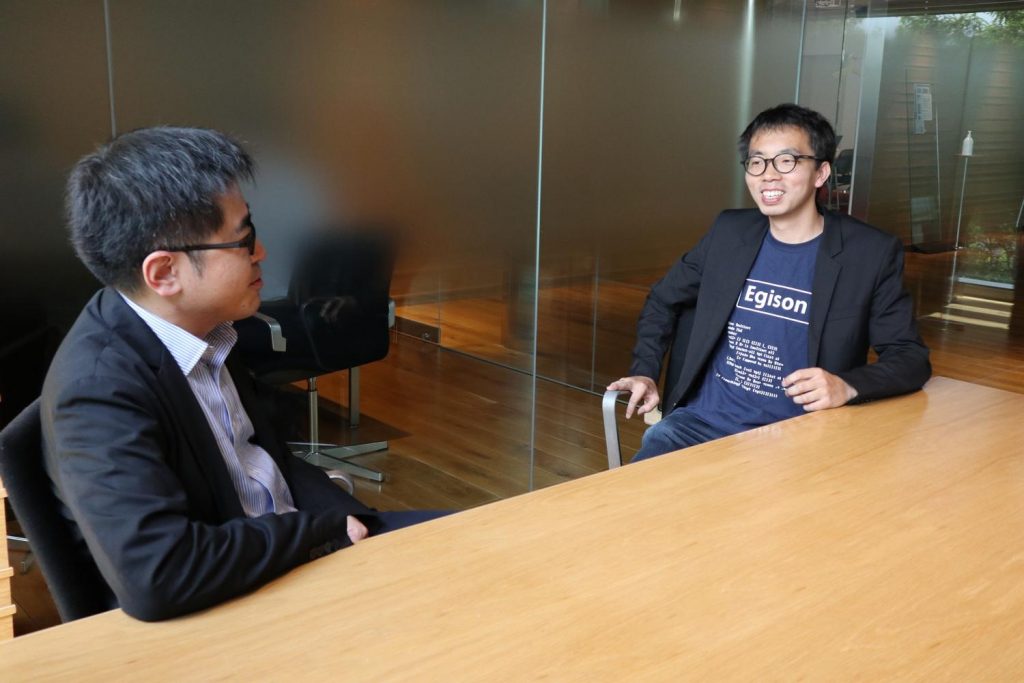 Global Head of RIT Masaya Mori (left) with Satoshi Egi.