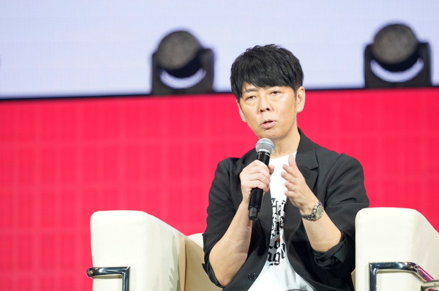 “Brands like Rakuten, UNIQLO and 7-11 are really concentrations of all the good things about Japan,” said Kashiwa Sato, art director and creative director, Samurai Inc., who has worked with Rakuten since 2003.