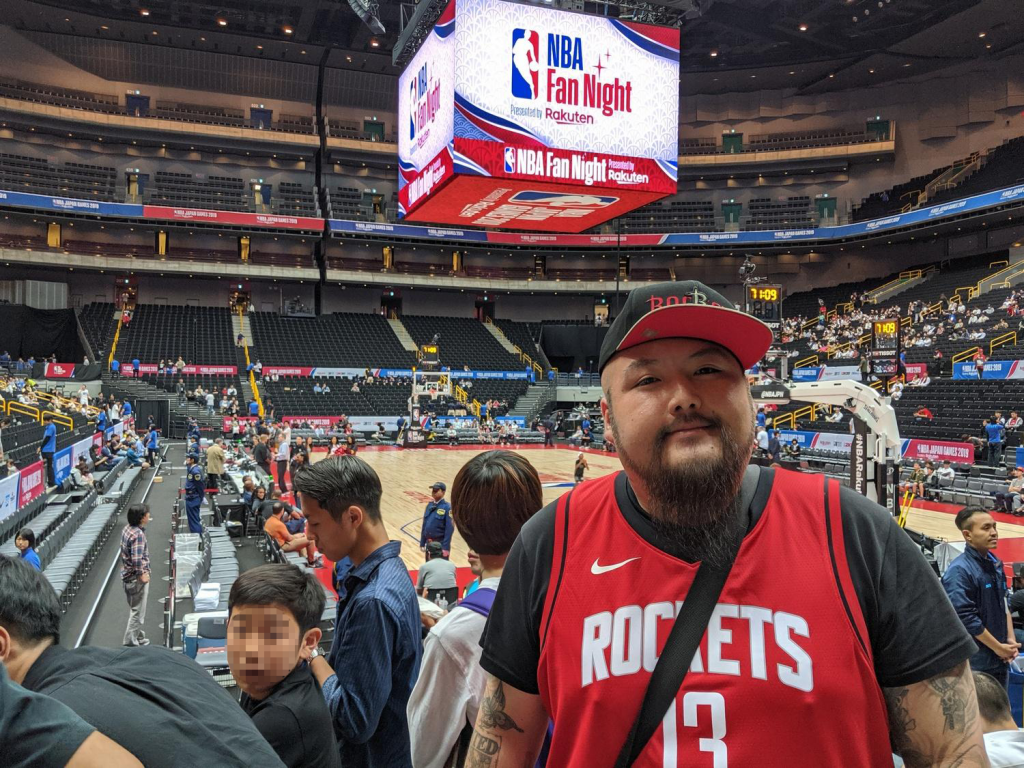 A long wait finally over: Rockets fan Kato’s first Japanese NBA experience in 16 years.