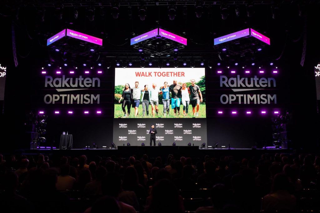Rakuten CEO Mickey Mikitani explained how Rakuten is walking together with partners to build a brighter future for society.