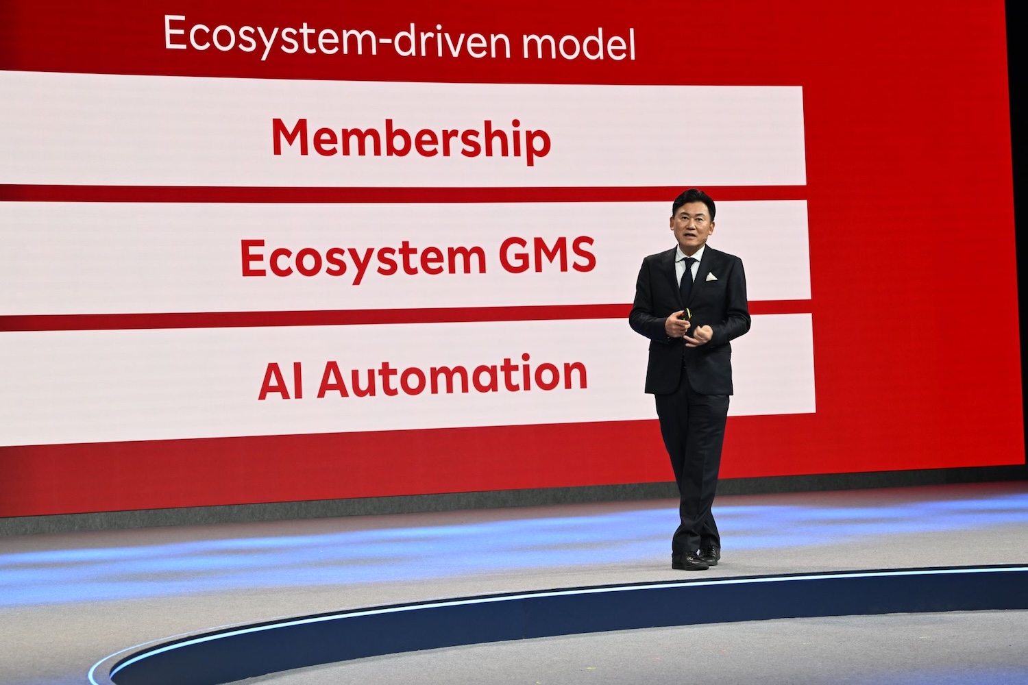 Mikitani flips the script on mobile ecosystems